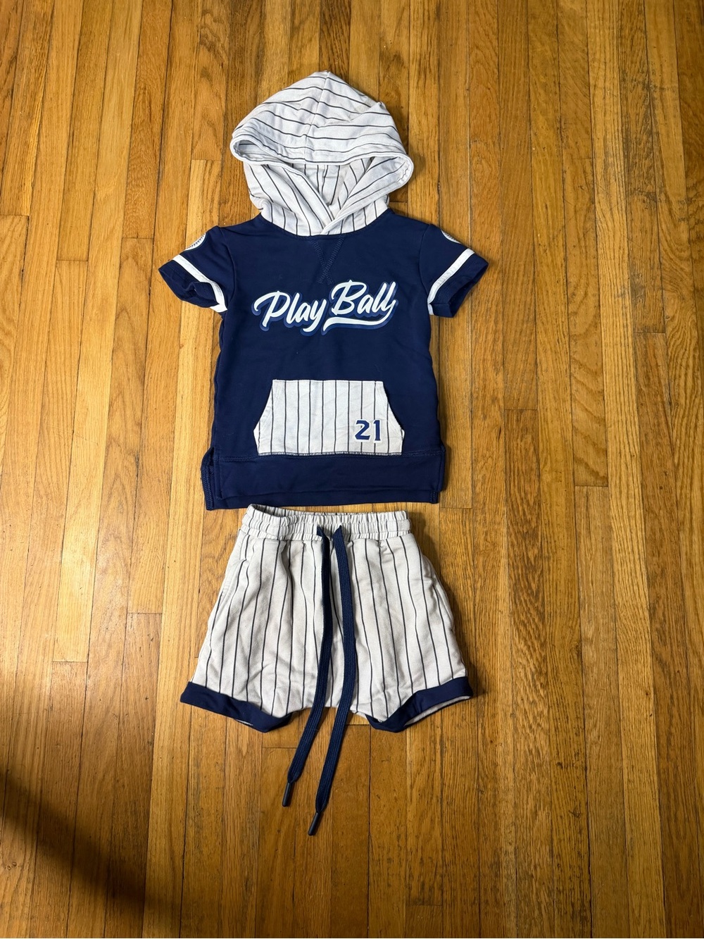 Fletch bamboo 12/18 Play Ball Navy & White Hooded Set